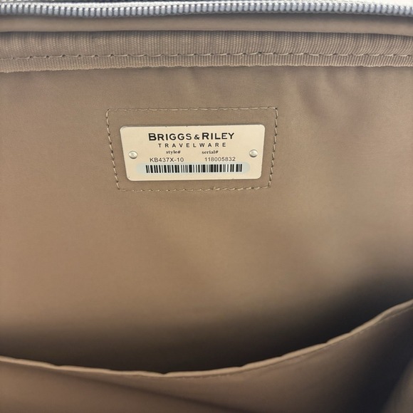 Briggs & Riley Large Expandable Briefcase Work Model KB437X-10 In Gray - Picture 12 of 14